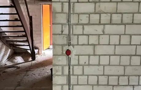 sanierungsfahrplan-isfp-spandau-berlin-55 Innendämmung der Außenwände und fachgerechte Fenstermontage im Altbau während der energetischen Baubegleitung.